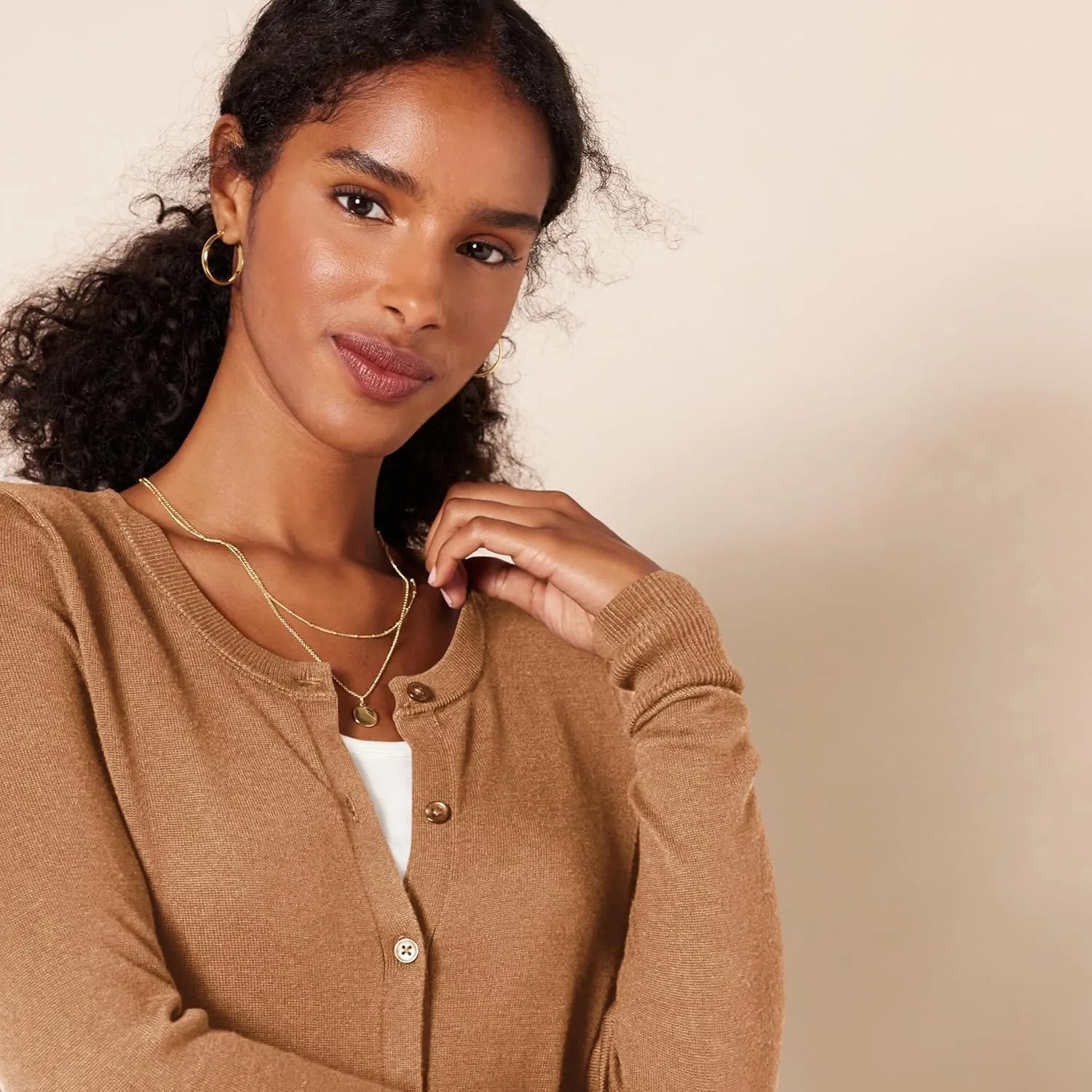 Amazon Essentials Women's Lightweight Crewneck Cardigan Sweater (Available in Plus Size)