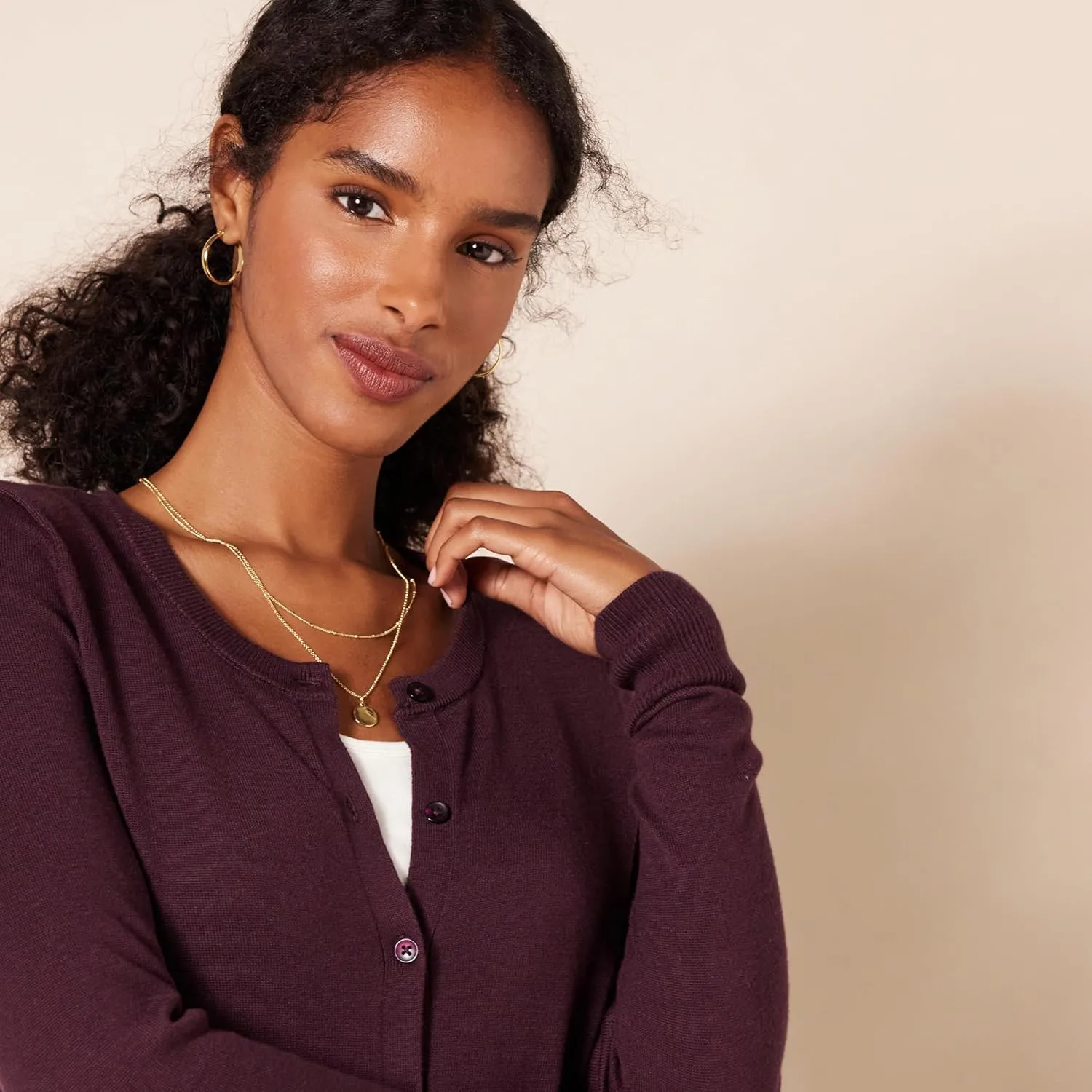 Amazon Essentials Women's Lightweight Crewneck Cardigan Sweater (Available in Plus Size)