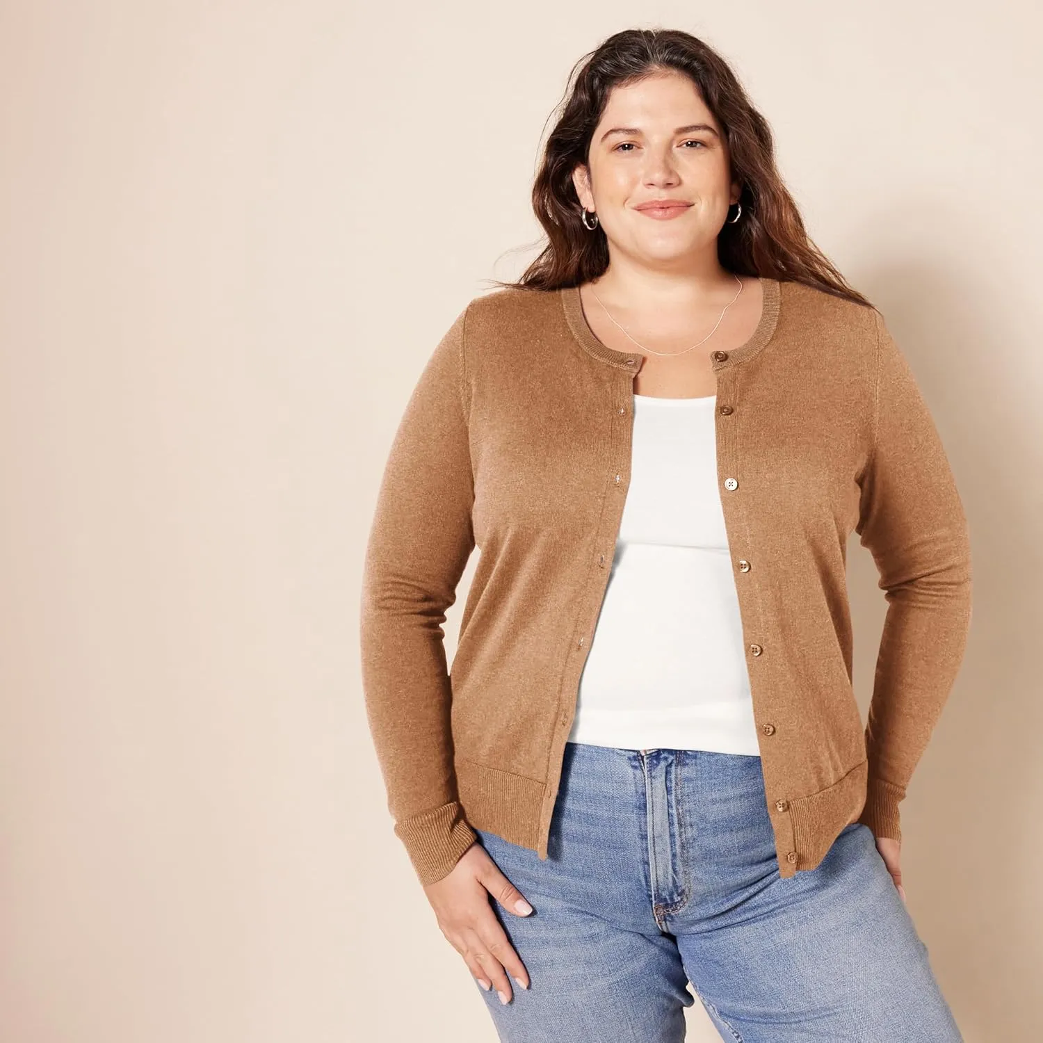 Amazon Essentials Women's Lightweight Crewneck Cardigan Sweater (Available in Plus Size)